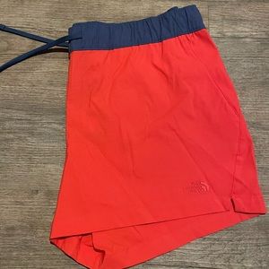 North face classic v shorts